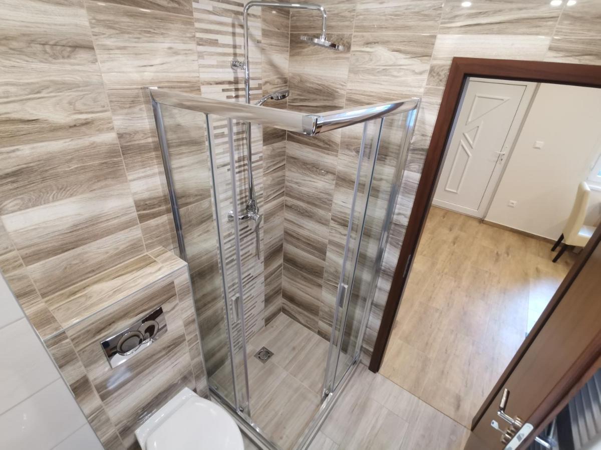 Termal Apartmanhaz เวเรเชกแฮซ ภายนอก รูปภาพ