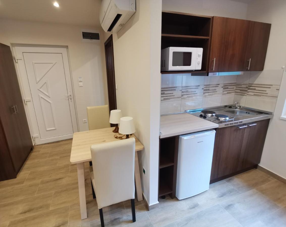 Termal Apartmanhaz เวเรเชกแฮซ ภายนอก รูปภาพ