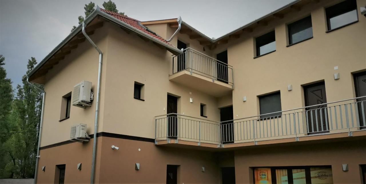 Termal Apartmanhaz เวเรเชกแฮซ ภายนอก รูปภาพ