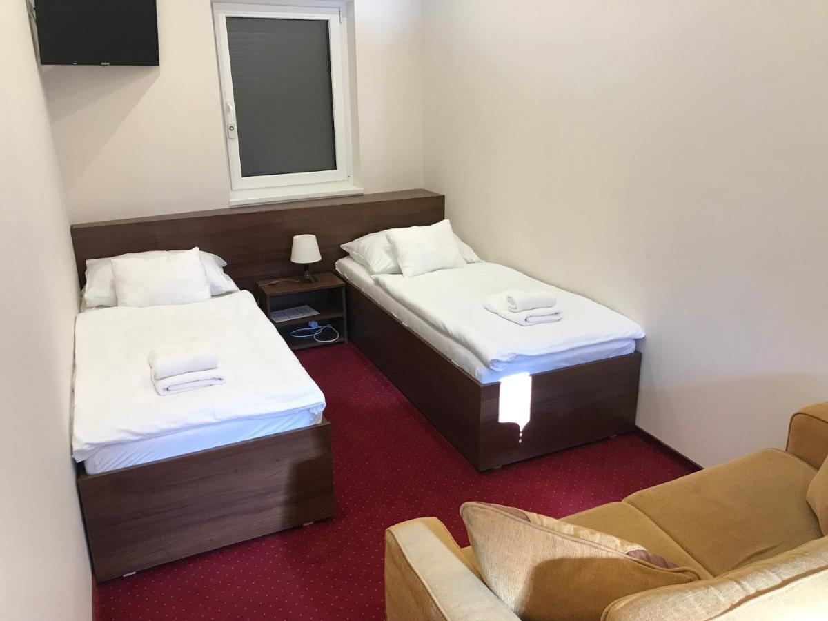 Termal Apartmanhaz เวเรเชกแฮซ ภายนอก รูปภาพ